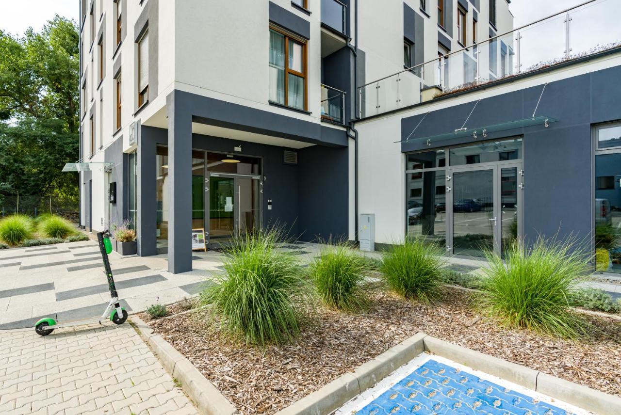 Warta Residence Apartments By Noclegi Renters พอซนาน ภายนอก รูปภาพ
