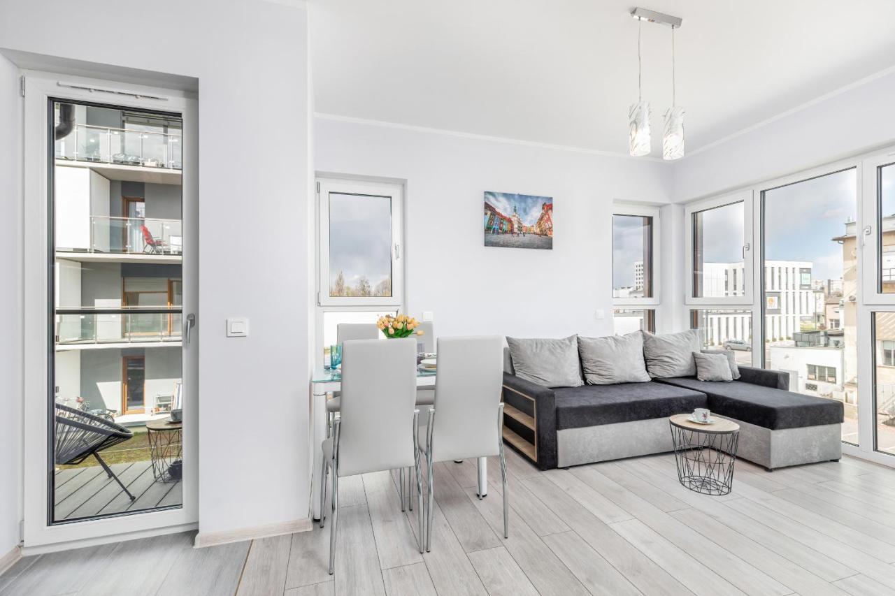 Warta Residence Apartments By Noclegi Renters พอซนาน ภายนอก รูปภาพ